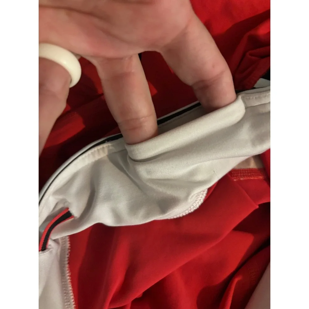 lululemon Womens Sz 6 Red Black White Stripe Capri Legging Athleisure Yoga Gym